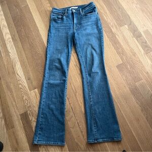 Levi 725 High Rise Bootcut Jeans Size 28 Women’s 32 in inseam